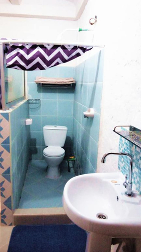 Bathroom, Diani Hostel, Msambweni