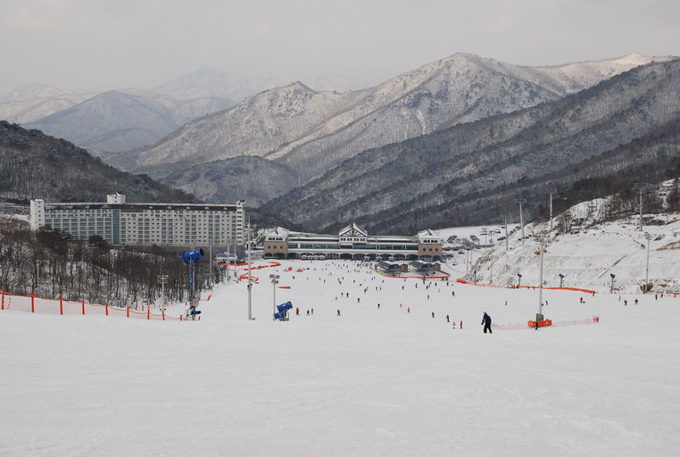Exterior & Views 2, Eden Valley Resort, Yangsan