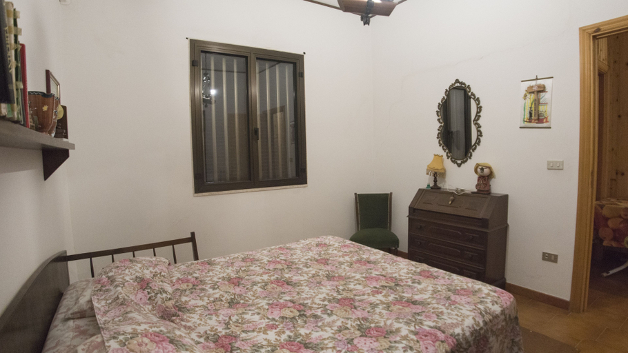 Bedroom 3, Villa Ada, Taranto