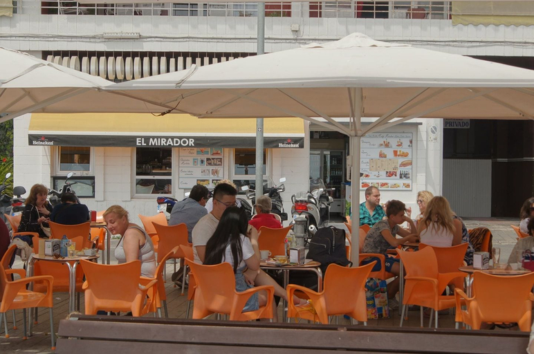 Food & Drinks 5, Little Sunny House 2, Alicante