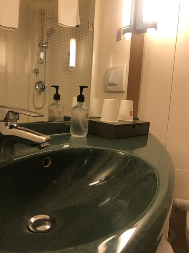 Bathroom 4, ibis Chengdu Yongfeng Hotel, Chengdu