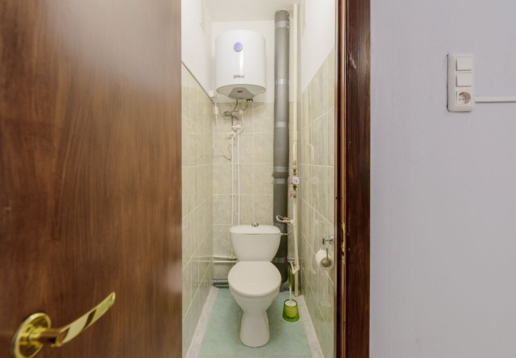 Bathroom 3, Cruise Dreams, Sankt-Peterburg gorsovet