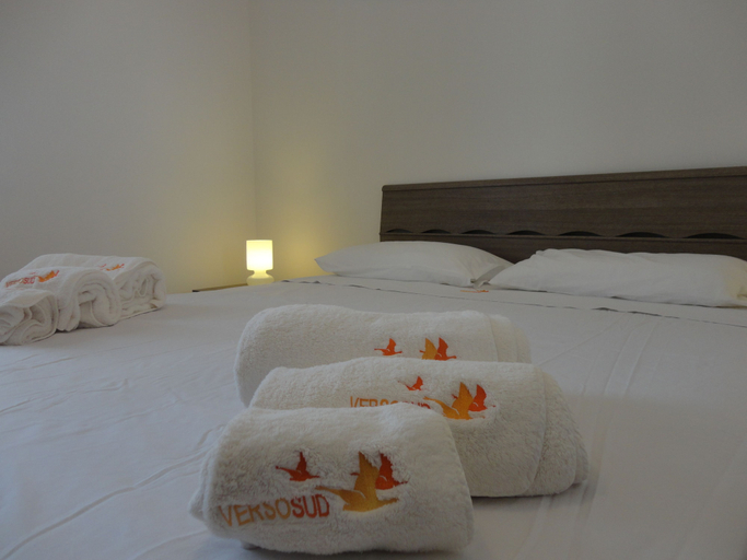 Room 3, VersoSud - Appartamento Posto Rosso 05, Lecce