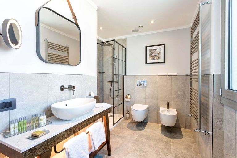 Bathroom 4, DoubleTree by Hilton Rome Monti, Roma