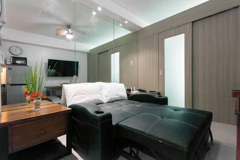 Bedroom 3, Francisco Place, Pasay City
