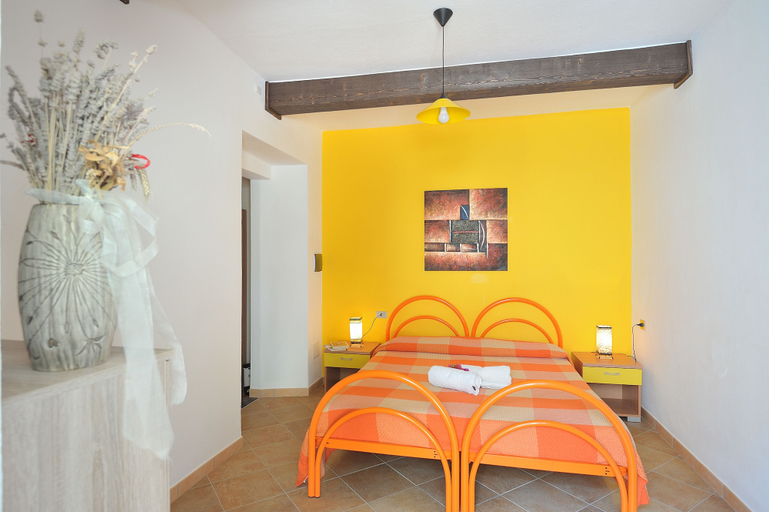 Bedroom 3, B&BIssicoro Baunei, Ogliastra