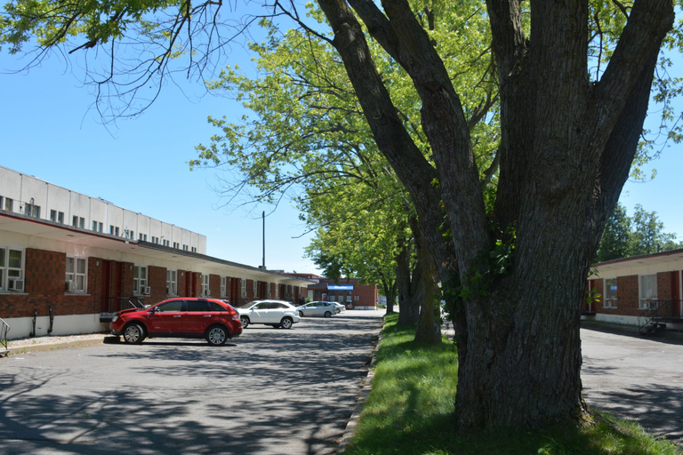 Exterior & Views 2, Motel Chez Nous, Laval