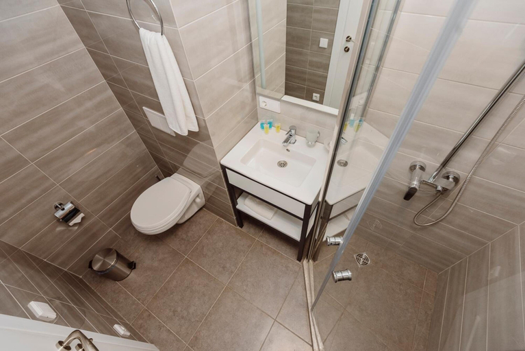 Bathroom 5, Boulevard Hotel Batumi, Batumi