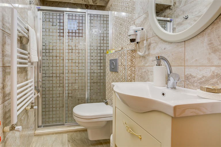 Bathroom 5, Cunda Ozerbey Konagi - Adults Only, Ayvalık