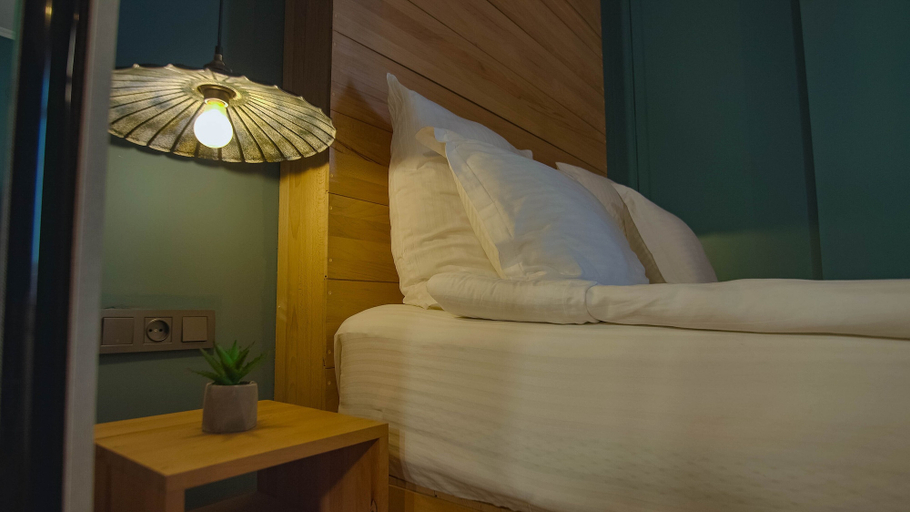 Bedroom 4, Boulevardside, Batumi