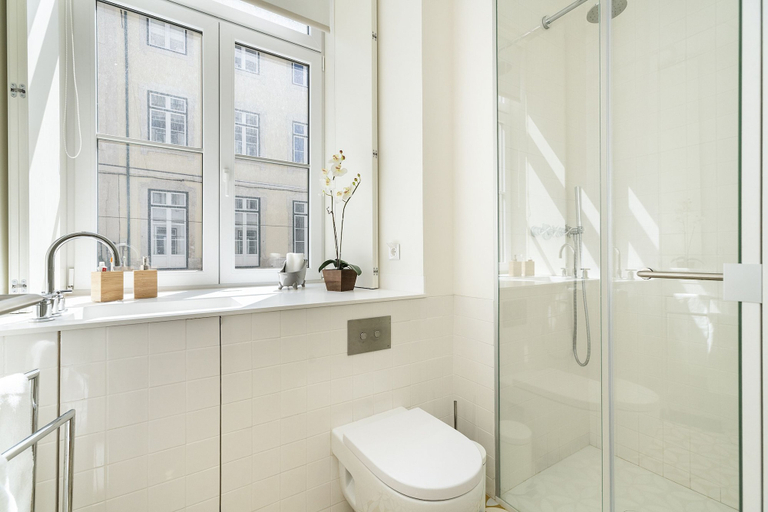 Bathroom 4, Gonzalo's Guest Apartments - Luxury Baixa, Lisbon