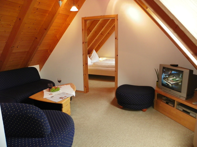 Bedroom 5, Hotel-Restaurant Steigerwaldhaus, Neustadt an der Aisch-Bad Windsheim