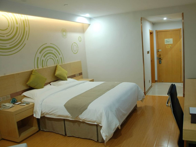 Bedroom 4, GreenTree Inn Anqing Wangjiang County Lantian Road Yiheyuan Express Hotel, Anqing