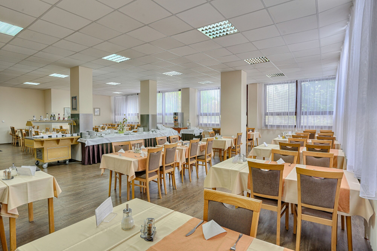 Food & Drinks 4, Ensana Spa Smrdaky, Senica