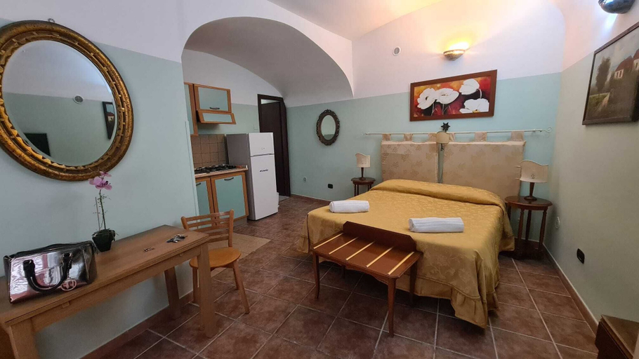 Bedroom 2, Artemide, Syracuse