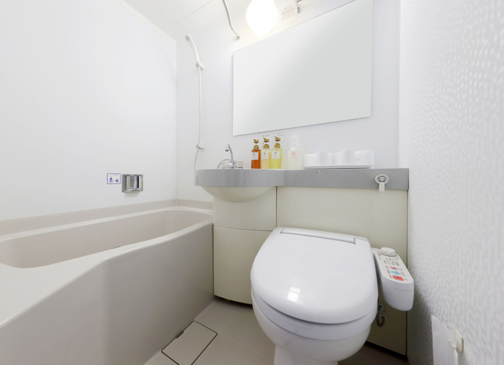 Bathroom 5, Keio Presso Inn Ikebukuro, Toshima