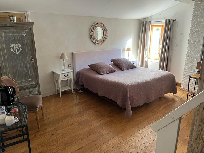 Bedroom 3, Chambres d'hôtes Mado et Lulu, Rhône
