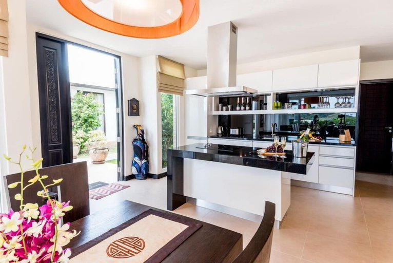 Food & Drinks, Resort Pool Villa With 5 Bedrooms TS1, Hua Hin