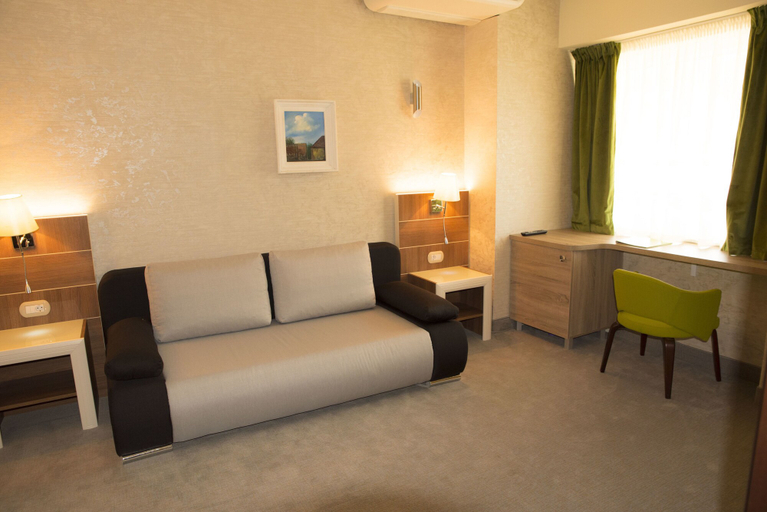 Others 5, Hotel Olanesti, Livadia