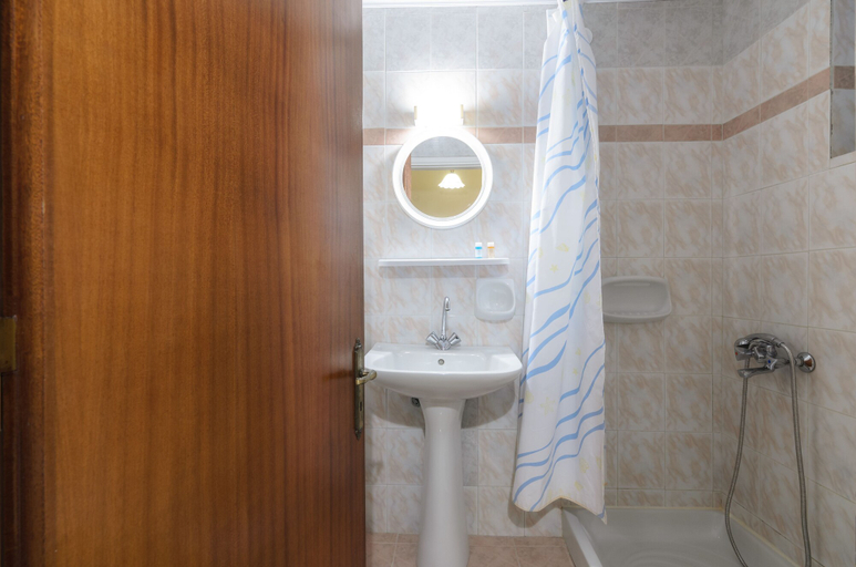 Bathroom 5, Artemis Room, Ionian Islands