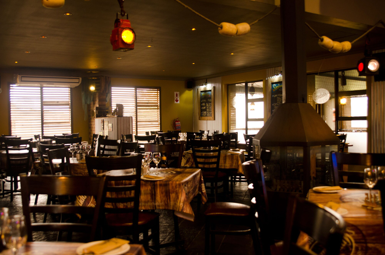 Food & Drinks 4, Hotel at Secunda, Gert Sibande