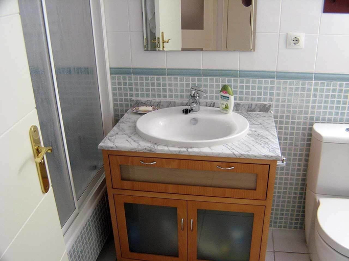 Bathroom, Apartamento Jardines K3-1B, Almería