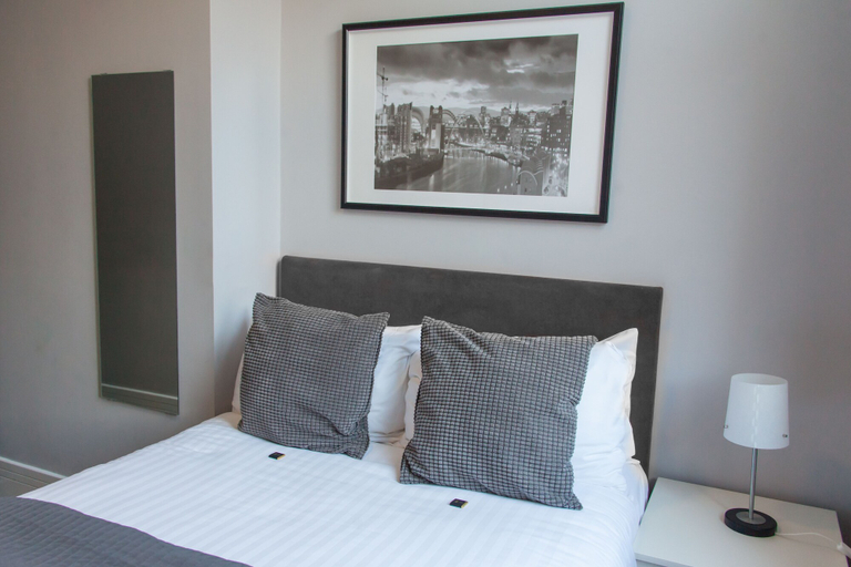 Bedroom 2, Dream Apartments Bigg Market, Newcastle upon Tyne