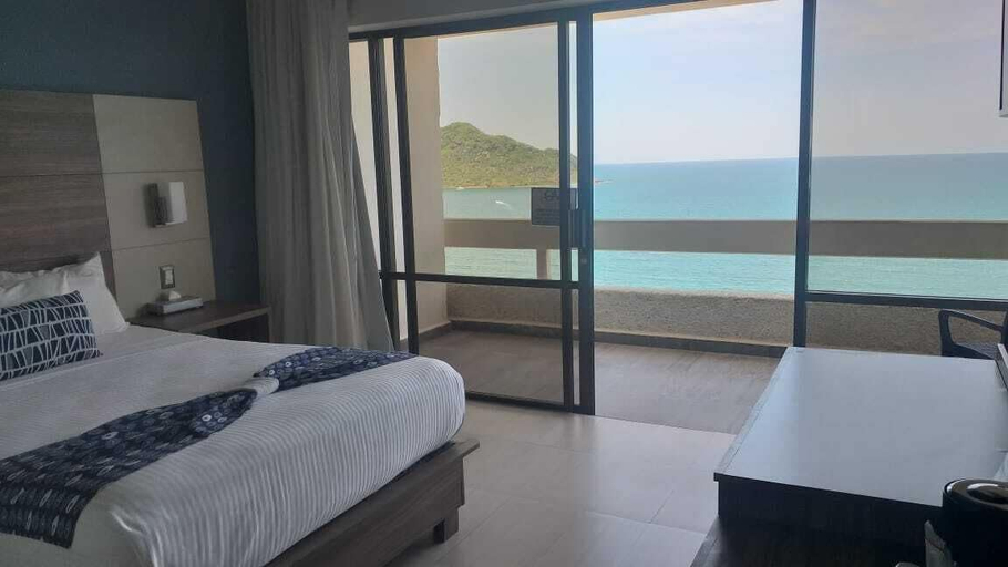 Bedroom 4, Ocean View Beach Hotel, Mazatlán