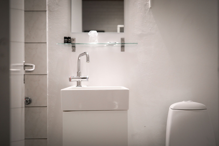 Bathroom 3, Dolphin Hotel Herning, Herning