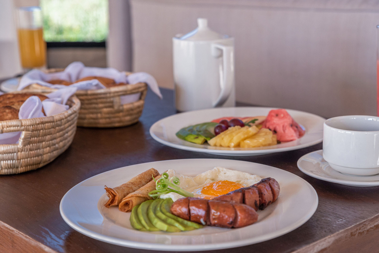 Food & Drinks 5, Aurari Camp, Serengeti