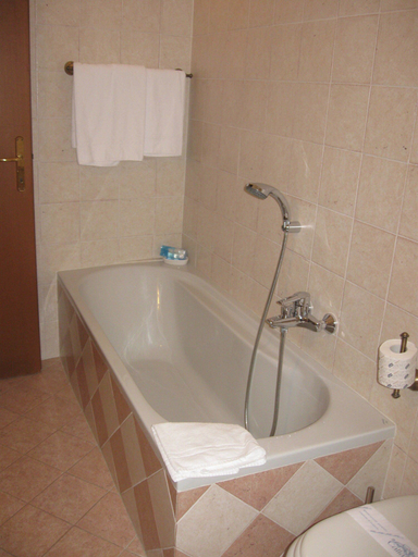 Deep soaking bathtub, La ruota del Mulino, Como