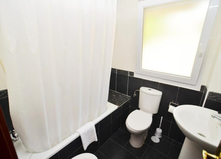 Bathroom, Apartment in Arnuero, Cantabria 102905 by MO Rentals, Cantabria