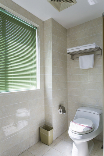 Bathroom 3, Sanya Huabaoshi Hotel, Sanya