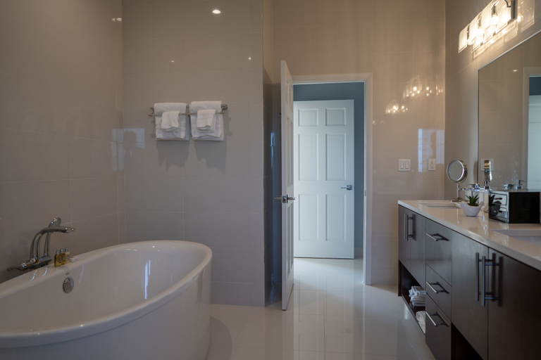 Bathroom 3, The Sapphire Villa