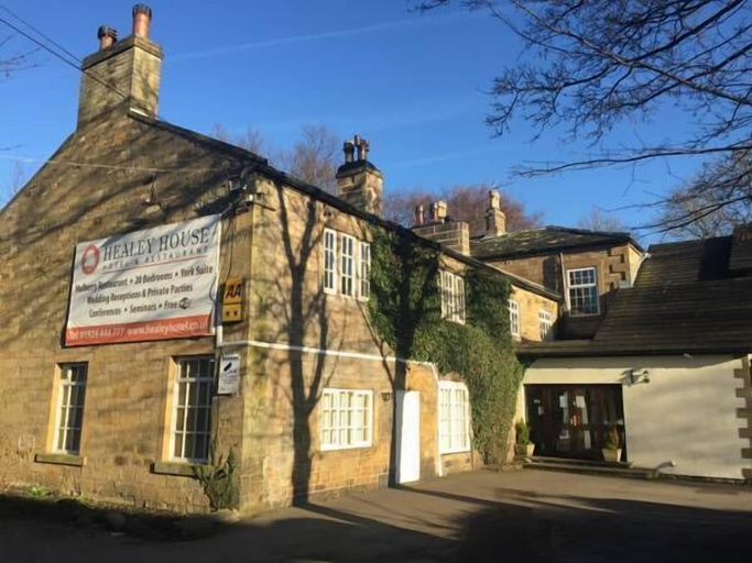 Exterior & Views 2, Healey Hotel, Kirklees
