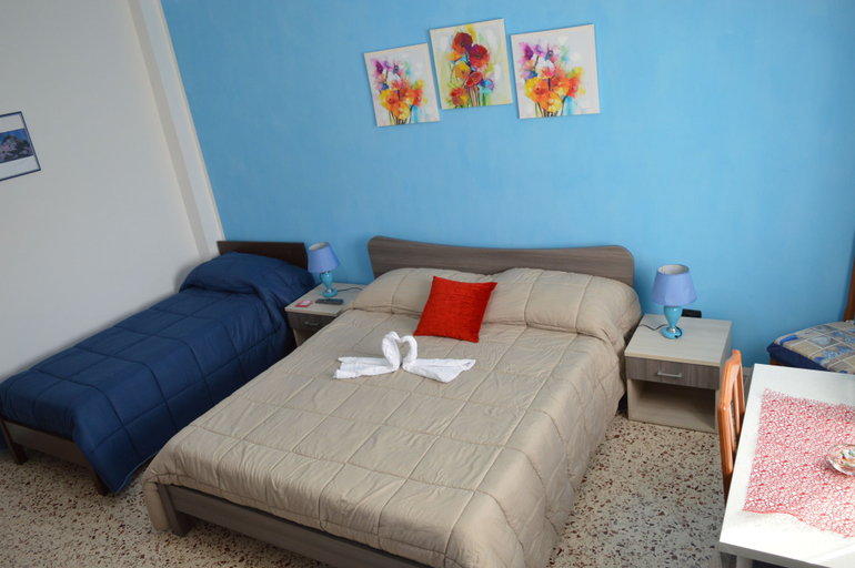 Bedroom 5, B&B Olympo, Salerno