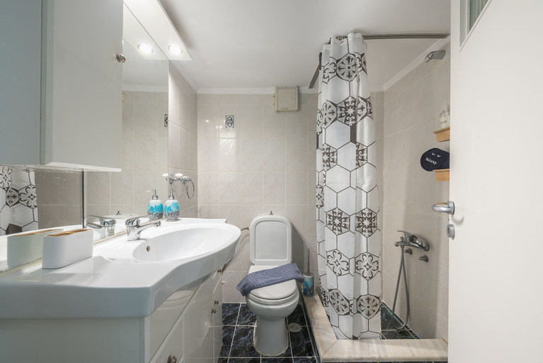 Bathroom 3, Boutique Acropolis Apartment by Cloudkeys, Attica