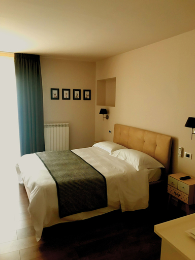 Bedroom 3, Home 146, Catanzaro