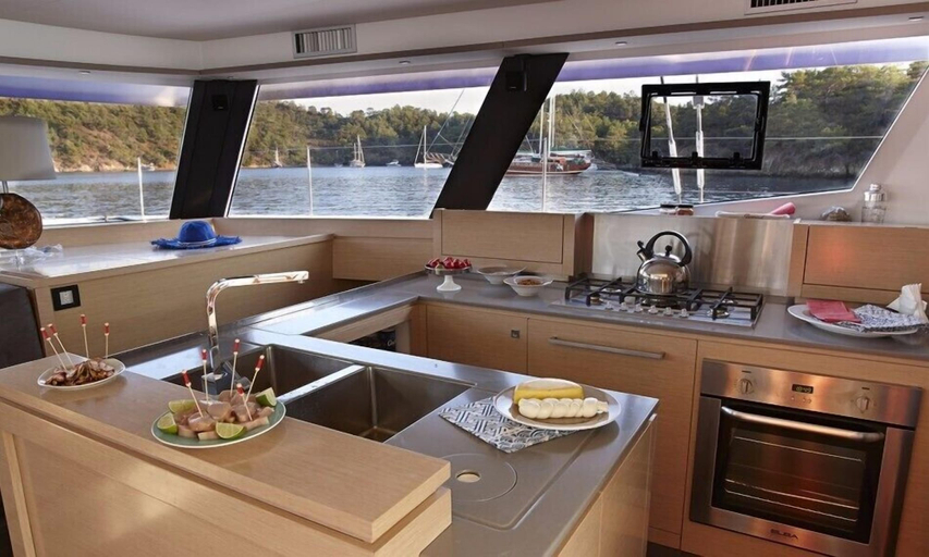 Others 5, Dream Yacht Charter Private Crewed Yacht