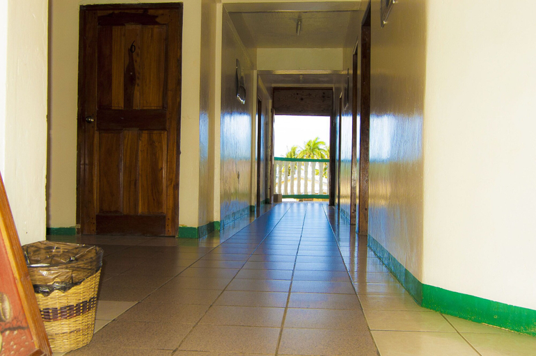 Others 5, Chaleanor Hotel