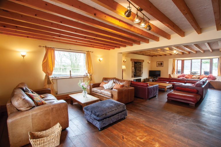Others 5, The Lake House Retreat - 7 Bedroom, Swansea