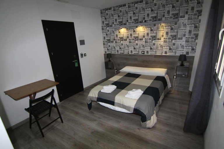 Bedroom 3, Hostal MH Fuencarral, Madrid