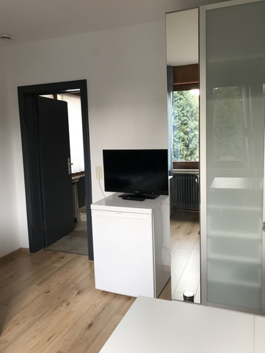 Others 4, Best APARTMENTS, Lippe