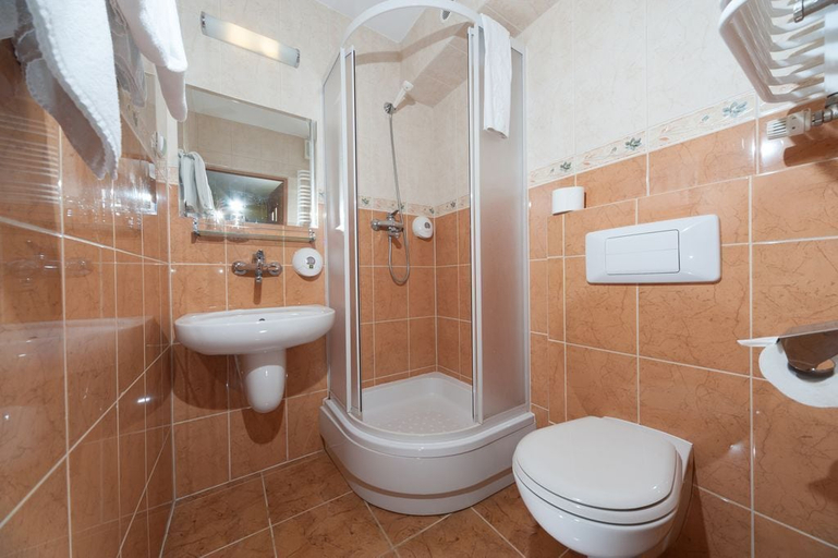 Bathroom 5, Hotel Gromada Pila, Piła