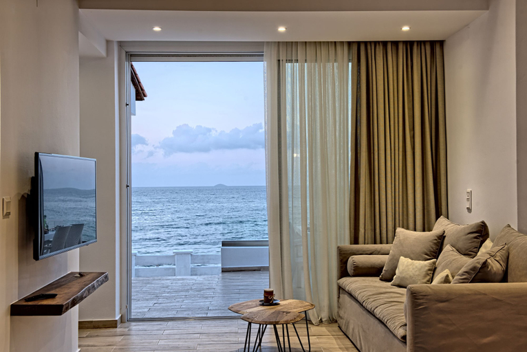 Others 5, Seashell Suite by the Sea, Crete