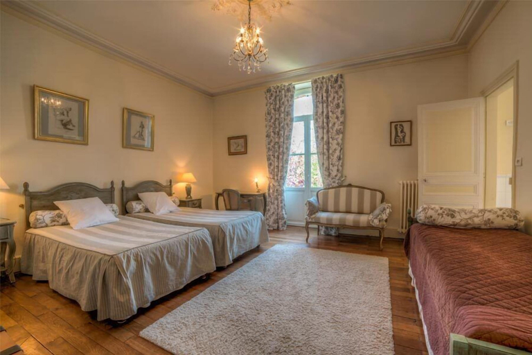 Bedroom 3, L'Oustal, Cher