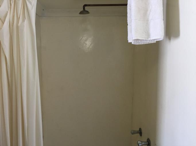 Bathroom, Athoma Guest House, Ngamiland West
