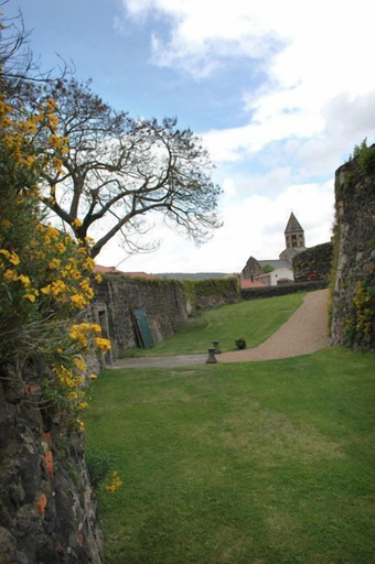 Others 4, Chateau royal de Saint-Saturnin, Puy-de-Dôme