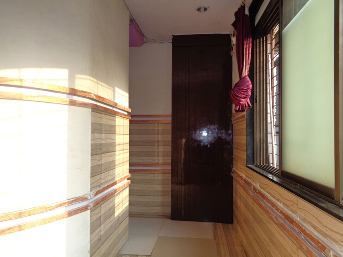 Others 5, Skyway Inn, Mumbai Suburban