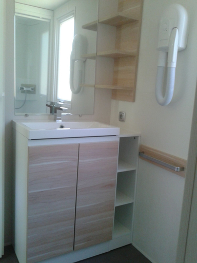 Bathroom 3, Camping Le Roc Qui Parle, Aveyron
